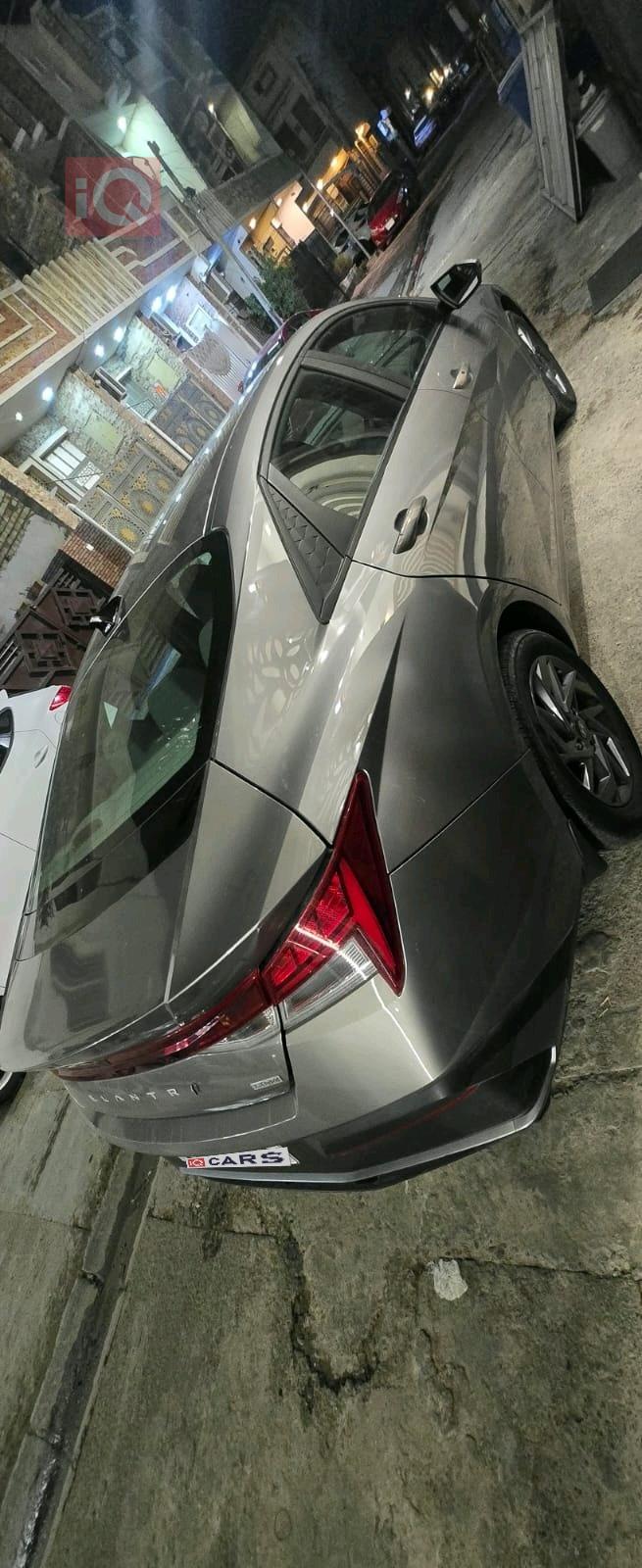 هیۆندای ئەلەنترا